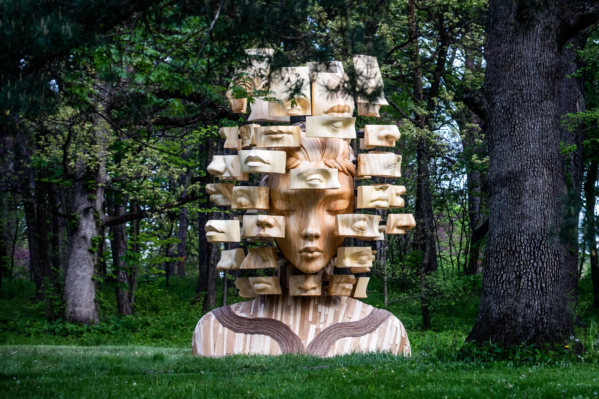 Les impressionnantes sculptures surréalistes de Daniel Popper les impressionnantes sculptures surrealistes de daniel popper Hallow 15 les-impressionnantes-sculptures-surrealistes-de-daniel-popper-Hallow-15.