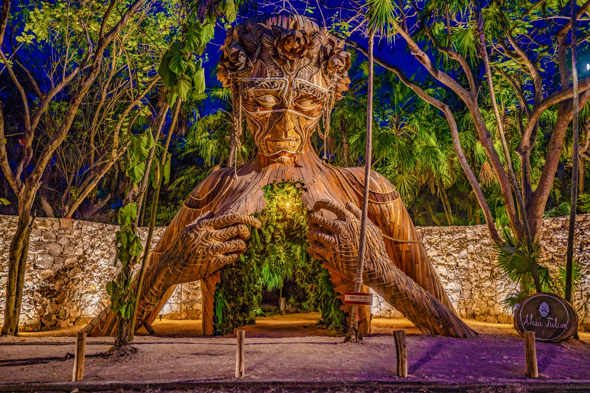 Les impressionnantes sculptures surréalistes de Daniel Popper les impressionnantes sculptures surrealistes de daniel popper VenALaLuz Art With Me Peter Uprecht les-impressionnantes-sculptures-surrealistes-de-daniel-popper-VenALaLuz_Art-With-Me_Peter_Uprecht