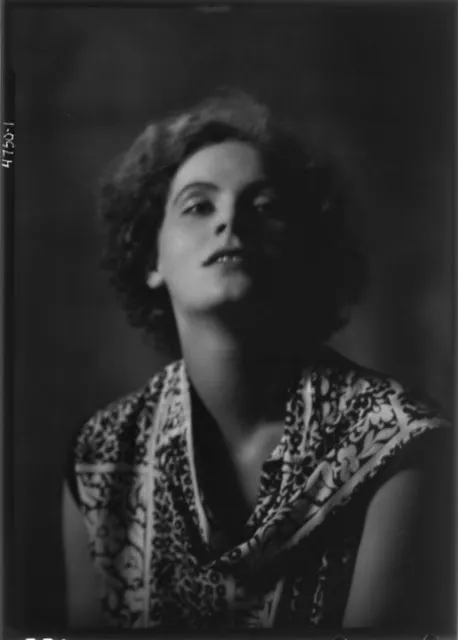Quelques portraits de Greta Garbo en 1925 portraits de Greta Garbo en 1925 par Arnold Genthe 10 portraits-de-Greta-Garbo-en-1925-par-Arnold-Genthe-10