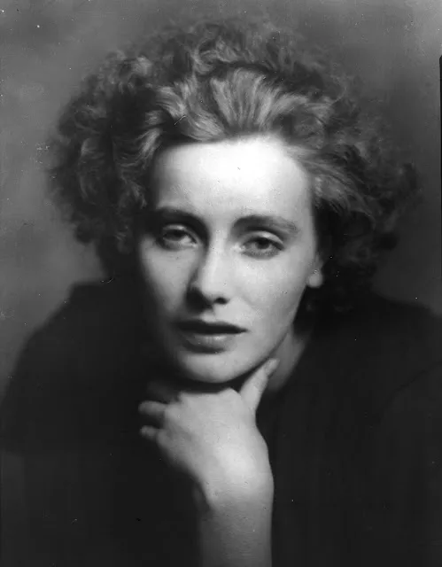 Quelques portraits de Greta Garbo en 1925 portraits de Greta Garbo en 1925 par Arnold Genthe 3 portraits-de-Greta-Garbo-en-1925-par-Arnold-Genthe-3