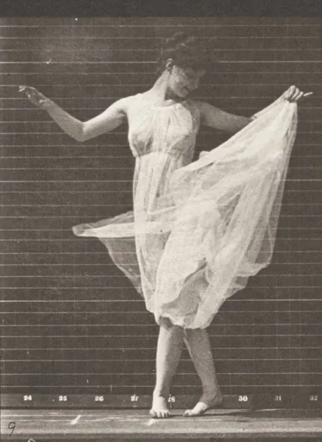 Dancing Fancy - une femme danse dans une série de clichés de 1887 Dancing Fancy une femme danse dans une serie de cliches de 1887 11 Dancing-Fancy-une-femme-danse-dans-une-serie-de-cliches-de-1887-11