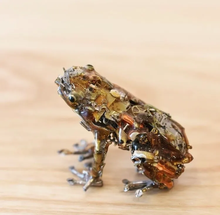 Les magnifiques sculptures en pièces de montres de Hisashi Ito Les magnifiques sculptures en pieces de montres de Hisashi Ito 3 Les-magnifiques-sculptures-en-pieces-de-montres-de-Hisashi-Ito-3