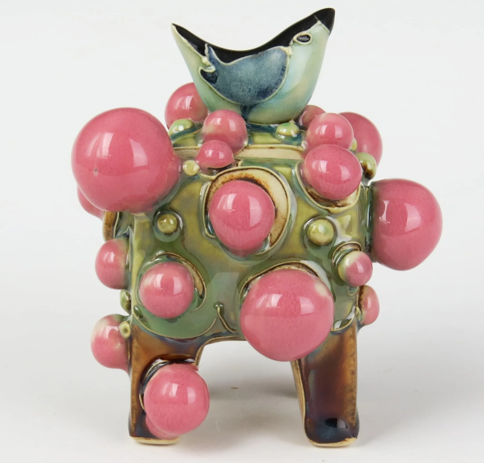 Les poteries style Alice au pays des merveilles de Carol Long Les poteries style Alice au pays des merveilles de Carol Long 8 Les-poteries-style-Alice-au-pays-des-merveilles-de-Carol-Long-8