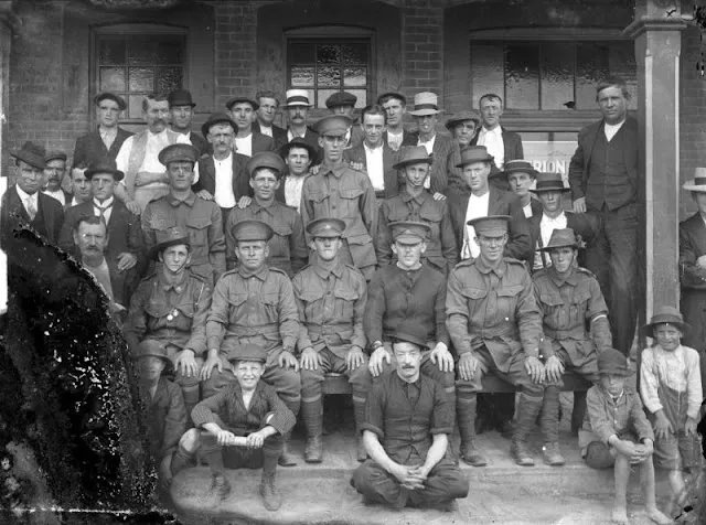 35 portraits de soldats australiens de la première guerre mondiale 35 portraits de soldats australiens de la premiere guerre mondiale 2 35-portraits-de-soldats-australiens-de-la-premiere-guerre-mondiale-2