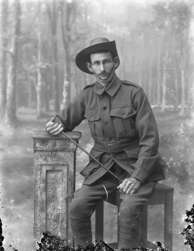 35 portraits de soldats australiens de la première guerre mondiale 35 portraits de soldats australiens de la premiere guerre mondiale 23 35-portraits-de-soldats-australiens-de-la-premiere-guerre-mondiale-23