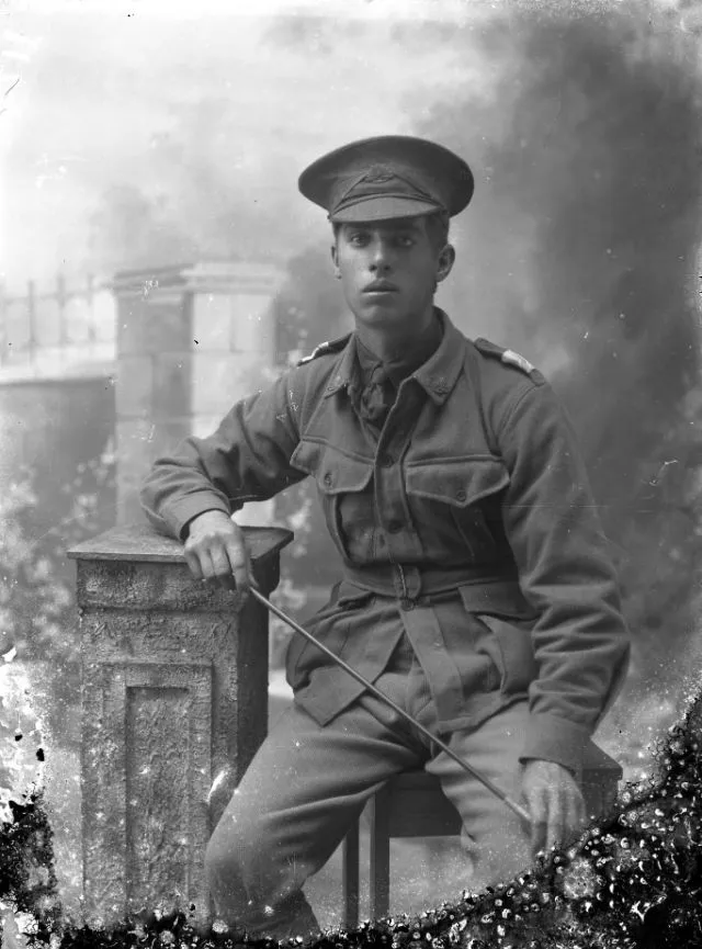 35 portraits de soldats australiens de la première guerre mondiale 35 portraits de soldats australiens de la premiere guerre mondiale 32 35-portraits-de-soldats-australiens-de-la-premiere-guerre-mondiale-32