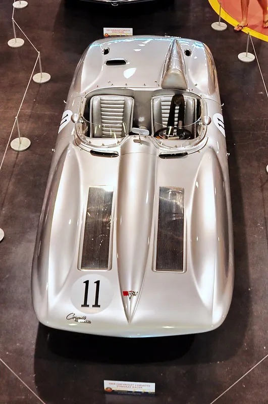 La magnifique Corvette Stingray Racer La magnifique Corvette Stringray Racer xp 87 1959 3 La-magnifique-Corvette Stingray Racer-xp-87-1959-3
