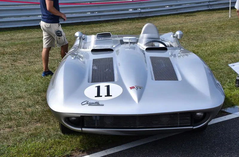 La magnifique Corvette Stingray Racer La magnifique Corvette Stringray Racer xp 87 1959 6 La-magnifique-Corvette Stingray Racer-xp-87-1959-6