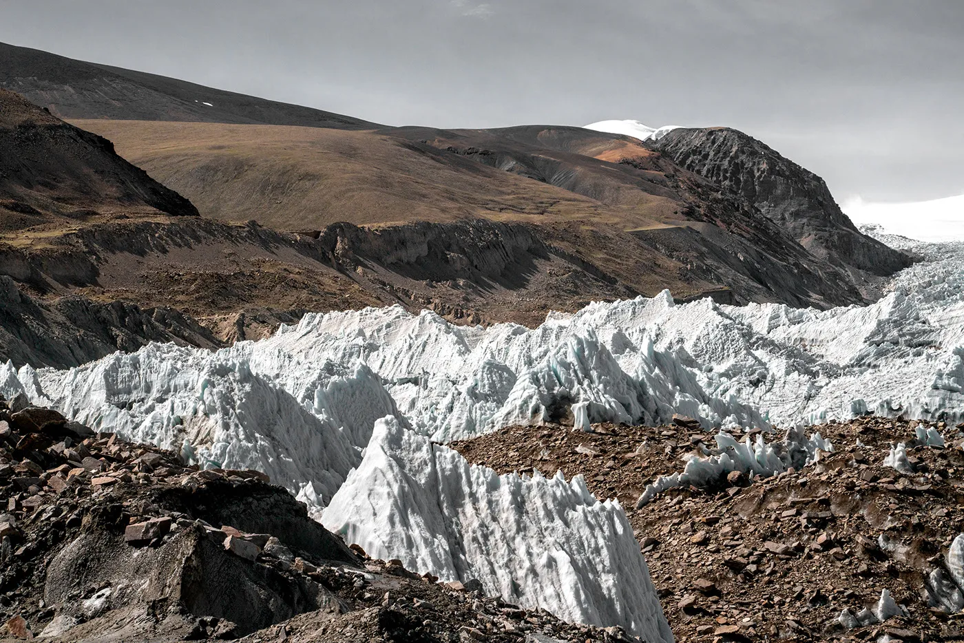 Le glacier 40 ou glacier Tsogyal Le glacier 40 ou glacier Tsogyal tibet boutan 6 Le-glacier-40-ou-glacier-Tsogyal-tibet-boutan-6