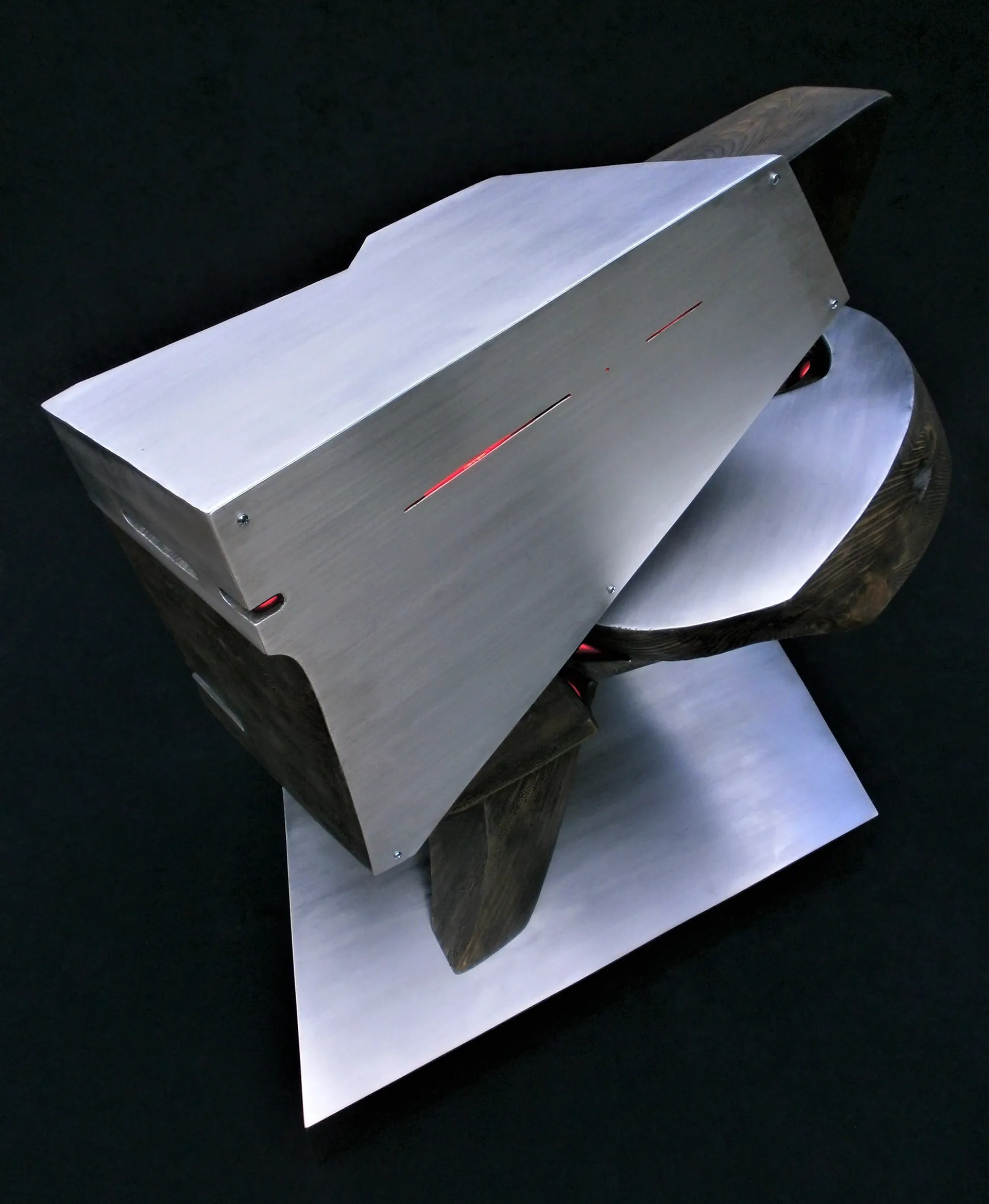 Les sculptures de science fiction de Gábor Borbély les sculptures de science fiction de gabor borbely 2 les-sculptures-de-science-fiction-de-gabor-borbely-2