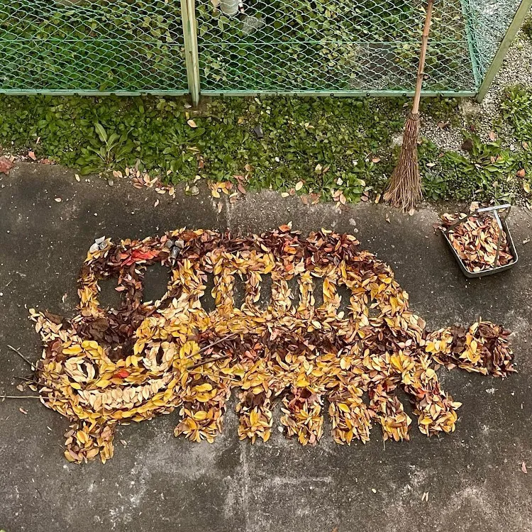 Ochiba: des personnages en feuilles mortes par un professeur d'art japonais ochiba personnages en feuilles mortes pop culture japon 1 catbus totoro ochiba-personnages-en-feuilles-mortes-pop-culture-japon-1-catbus-totoro