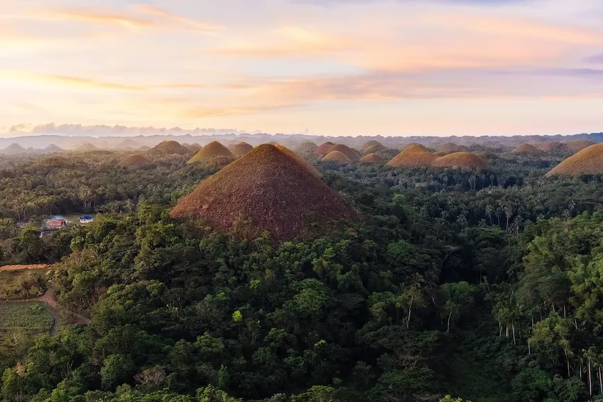 Chocolate Hills, les monts chocolat de Bohol chocolate hills les monts chocolat de bohol 3 chocolate-hills-les-monts-chocolat-de-bohol-3