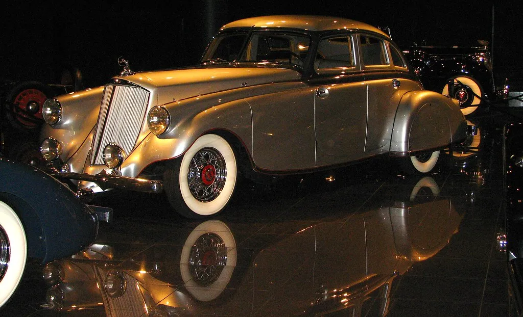 La magnifique Pierce-Arrow Silver Arrow de 1933 la magnifique pierce arrow silver arrow de 1933 2 la-magnifique-pierce-arrow-silver-arrow-de-1933-2.