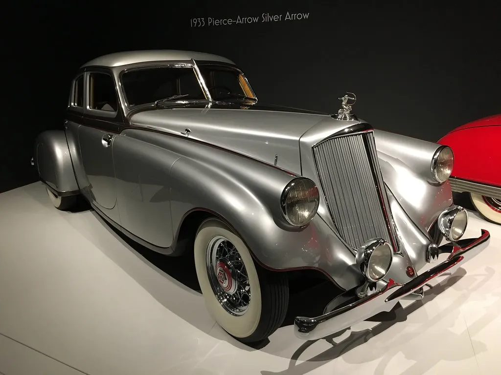 La magnifique Pierce-Arrow Silver Arrow de 1933 la magnifique pierce arrow silver arrow de 1933 3 la-magnifique-pierce-arrow-silver-arrow-de-1933-3