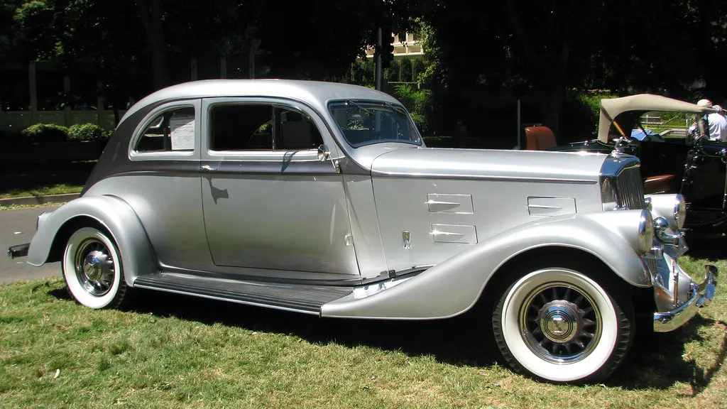 La magnifique Pierce-Arrow Silver Arrow de 1933 la magnifique pierce arrow silver arrow de 1934 1 la-magnifique-pierce-arrow-silver-arrow-de-1934-1.