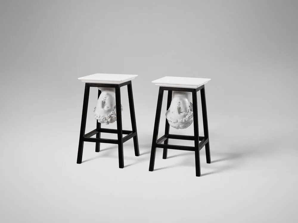 Des meubles avec des statues antiques des meubles avec des statues antiques sebastian errazuriz tabouret athena des-meubles-avec-des-statues-antiques-sebastian-errazuriz-tabouret-athena