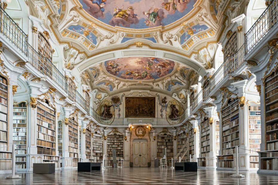 La somptueuse bibliothèque de l'abbaye d'Admont la somptueuse bibliotheque de labbaye d admont 3 Grande salle de la bibliothèque de l’abbaye d’Admont
