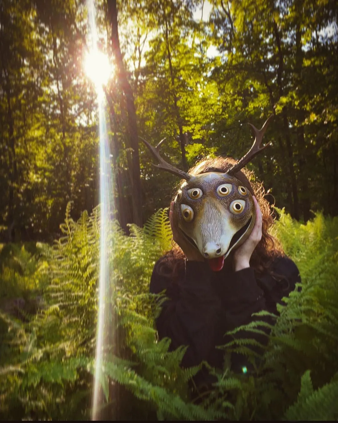 Les masques fantastiques et surréalistes de Kristen Egan les masques fantastiques et surrealistes de kristen egan 11 les-masques-fantastiques-et-surrealistes-de-kristen-egan-11