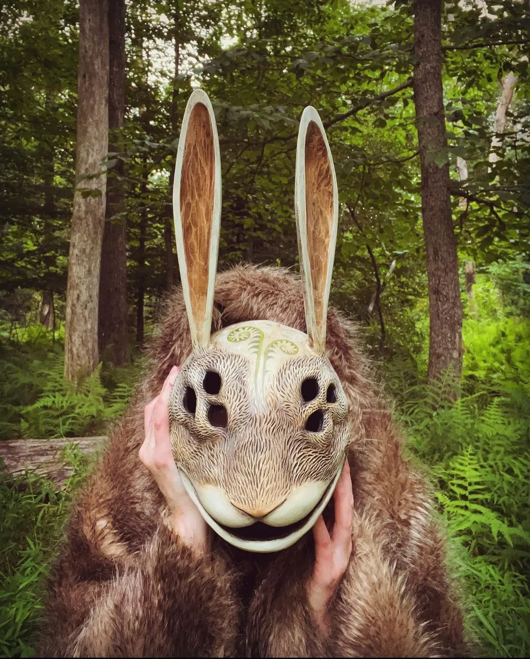 Les masques fantastiques et surréalistes de Kristen Egan les masques fantastiques et surrealistes de kristen egan 12 les-masques-fantastiques-et-surrealistes-de-kristen-egan-12