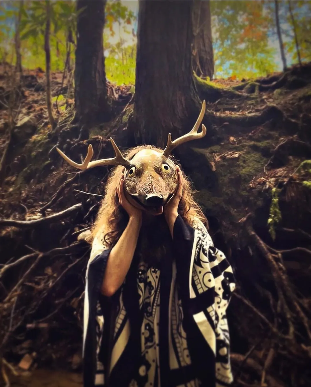 Les masques fantastiques et surréalistes de Kristen Egan les masques fantastiques et surrealistes de kristen egan 13 les-masques-fantastiques-et-surrealistes-de-kristen-egan-13