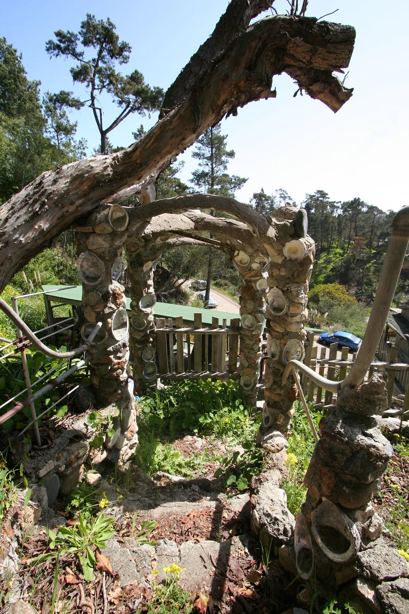 Nitt Witt Ridge, une célèbre maison en matériau de récupération nitt witt ridge une celebre maison en materiau de recuperation 8 nitt-witt-ridge-une-celebre-maison-en-materiau-de-recuperation-8.