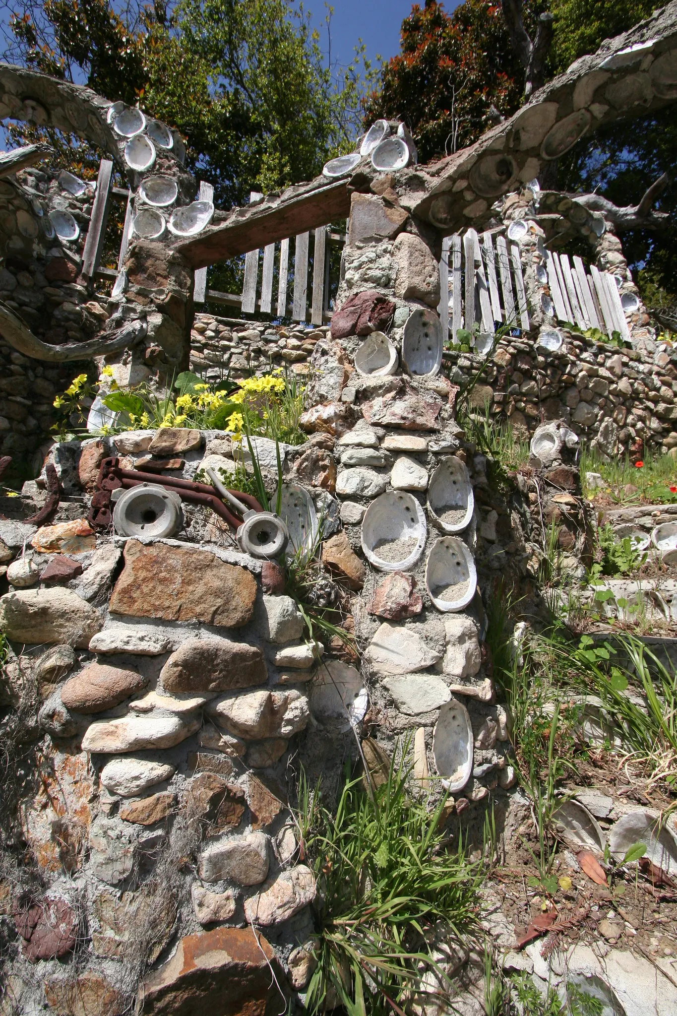 Nitt Witt Ridge, une célèbre maison en matériau de récupération nitt witt ridge une celebre maison en materiau de recuperation 9 nitt-witt-ridge-une-celebre-maison-en-materiau-de-recuperation-9