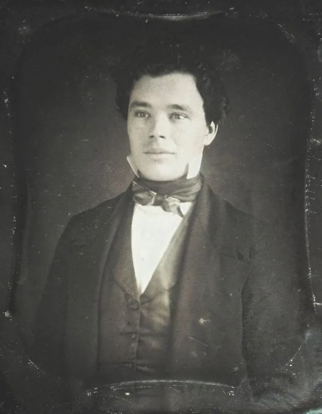 40 exemples de coiffure pour homme au milieu du 19ème siècle 40 exemples de coiffure pour homme au milieu du 19eme siecle 27 40-exemples-de-coiffure-pour-homme-au-milieu-du-19eme-siecle-27