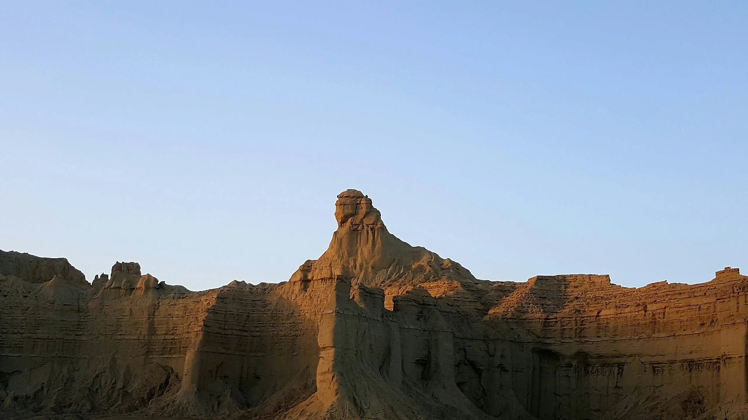 Le Sphinx du Balouchistan le sphinx du balouchistan balochistan sphinx pakistan le sphinx du Balouchistan - Balochistan sphinx Pakistan