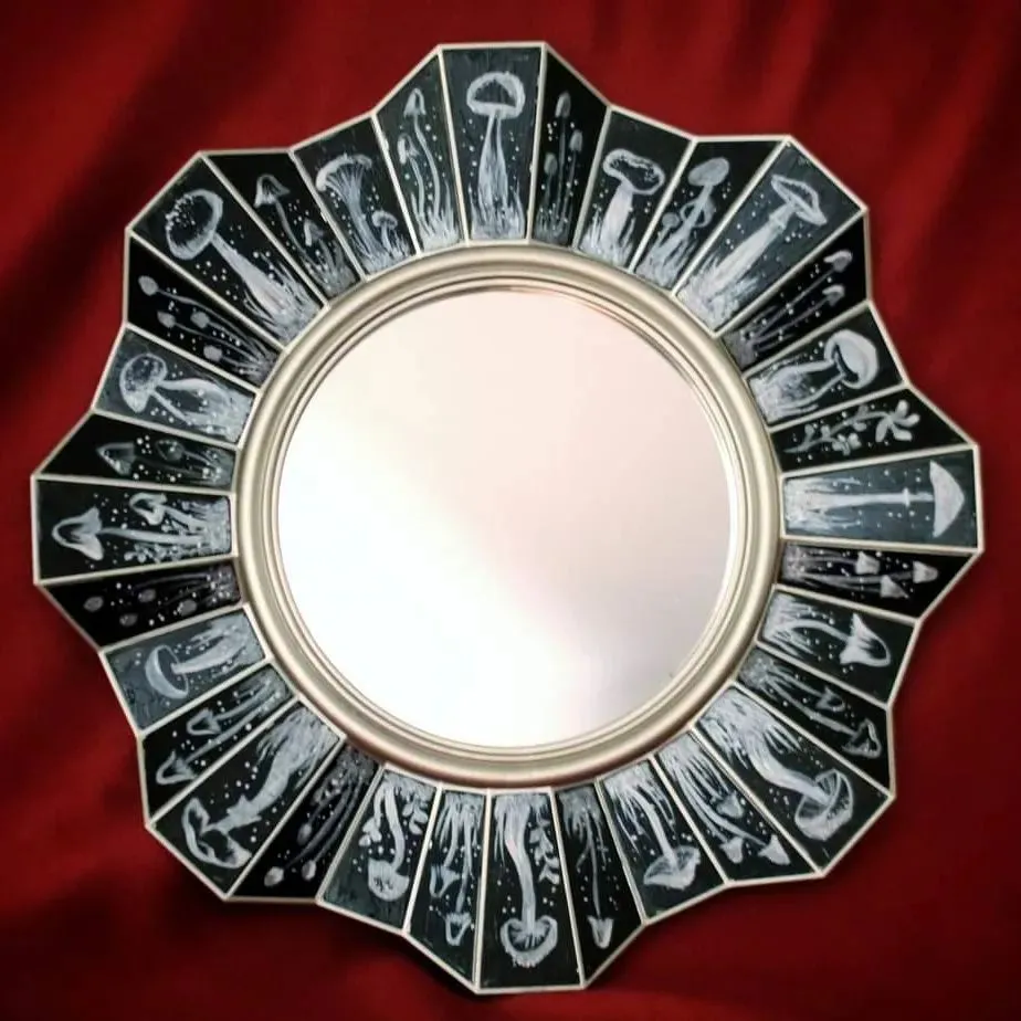 Des miroirs peints et autres objets à la décoration fantastique des miroirs peints et autres objets a la decoration fantastique 12 des-miroirs-peints-et-autres-objets-a-la-decoration-fantastique-12