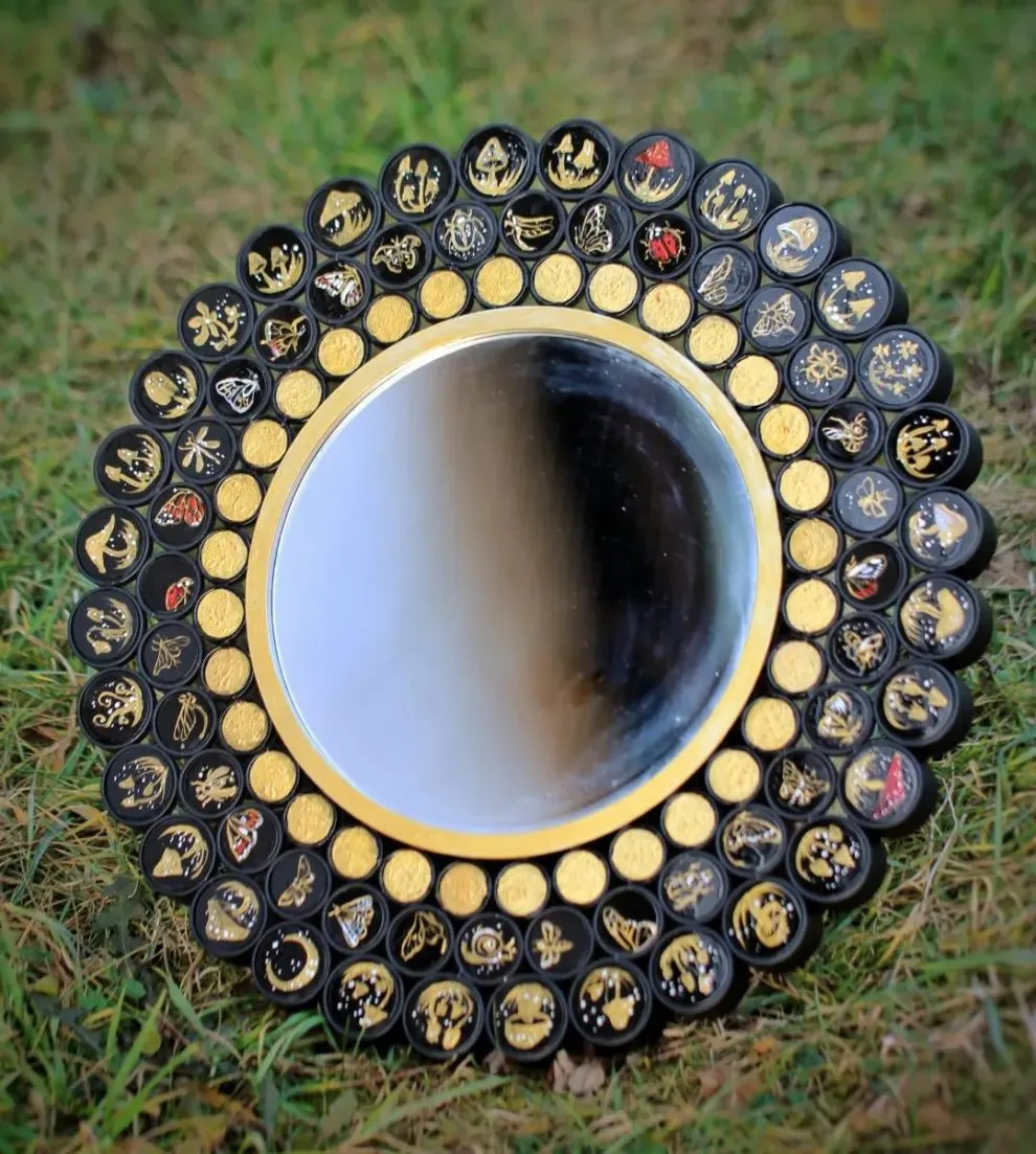 Des miroirs peints et autres objets à la décoration fantastique des miroirs peints et autres objets a la decoration fantastique 5 des-miroirs-peints-et-autres-objets-a-la-decoration-fantastique-5