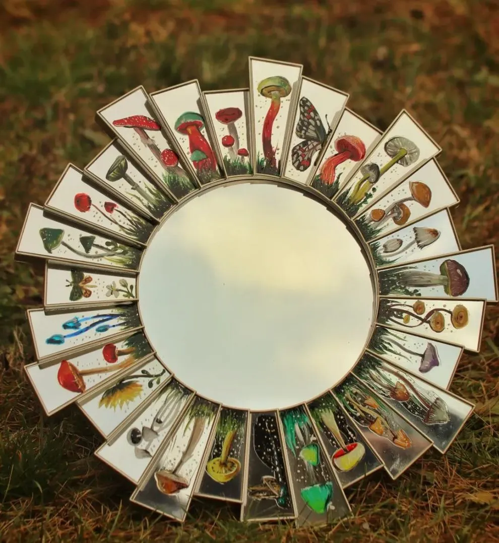 Des miroirs peints et autres objets à la décoration fantastique des miroirs peints et autres objets a la decoration fantastique 7 des-miroirs-peints-et-autres-objets-a-la-decoration-fantastique-7