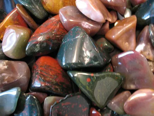 L' héliotrope minéral ou pierre de sang heliotrope mineral ou pierre de sang 5 heliotrope-mineral-ou-pierre-de-sang-5