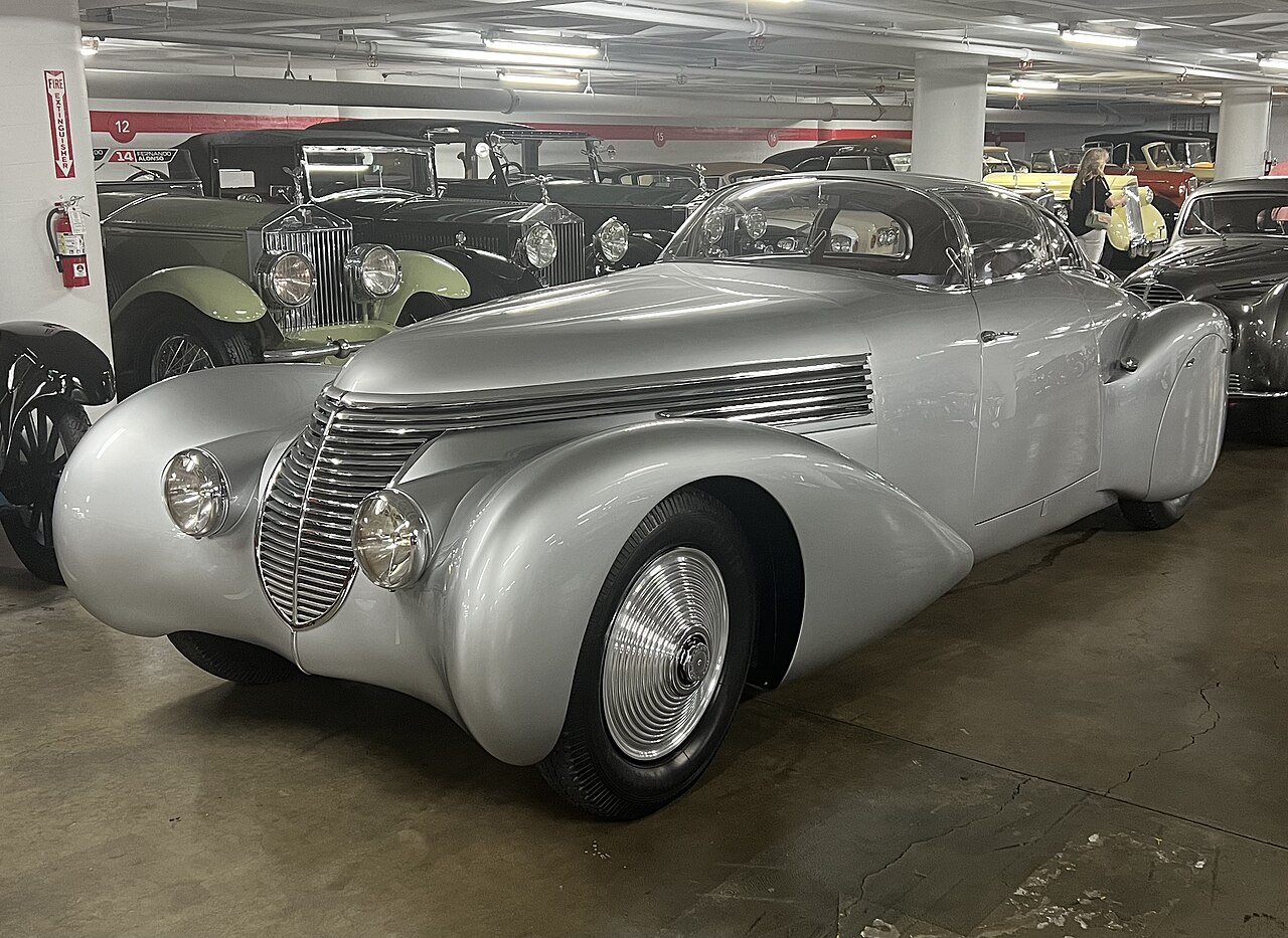 La Dubonnet Xenia au Petersen Automotive Museum en 2024 Hispano-Suiza H6B Dubonnet Xenia de 1938 exposée au Petersen Automotive Museum de Los Angeles en août 2024
