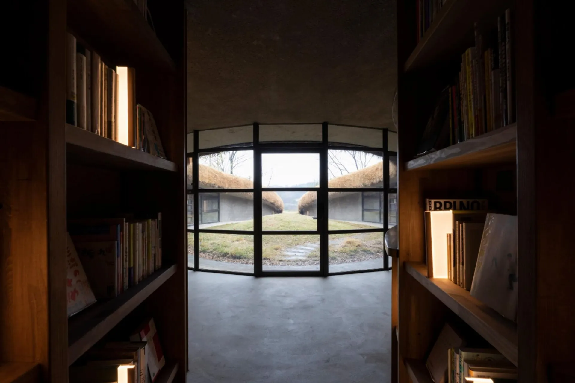 La bibliothèque souterraine de Kurkku Fields la bibliotheque souterraine de kurkku fields 8 la-bibliotheque-souterraine-de-kurkku-fields-8