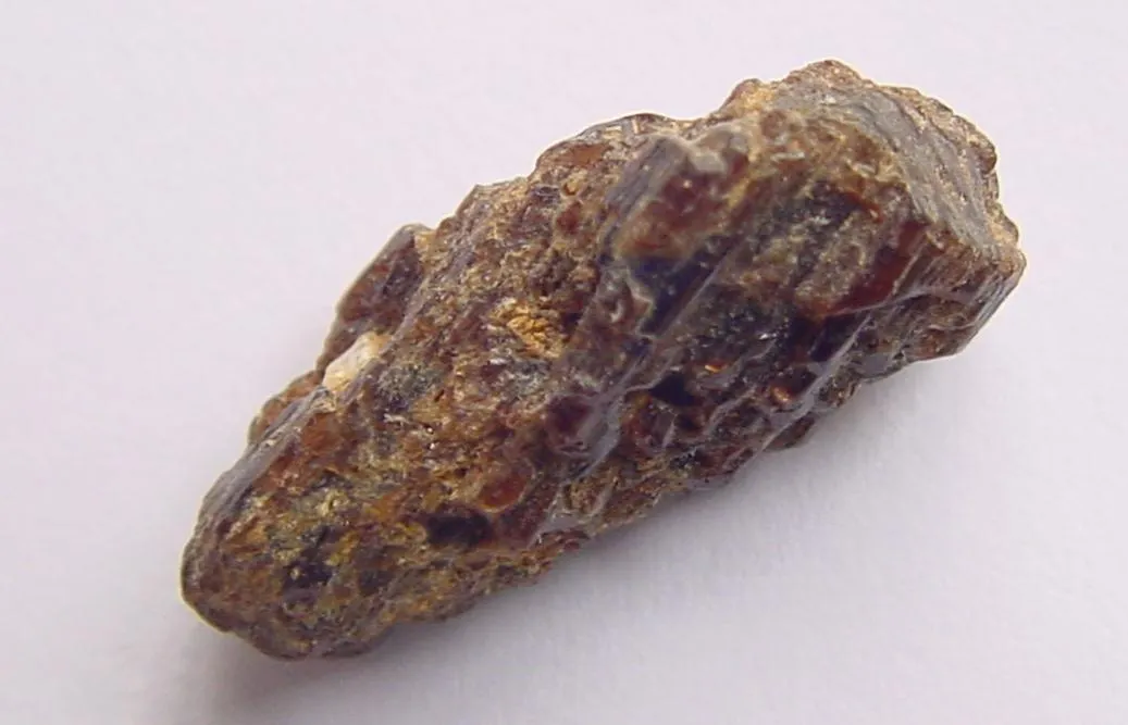 Le Kyawthuite, le minéral le plus rare du monde le kyawthuite le mineral le plus rare du monde painite le-kyawthuite-le-mineral-le-plus-rare-du-monde-painite