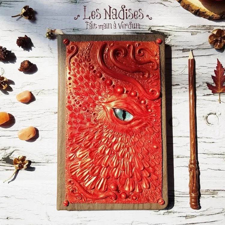 Les fantastiques couvertures de carnets de notes de Les Nadises les fantastiques couvertures de carnets de notes de les nadises 2 les-fantastiques-couvertures-de-carnets-de-notes-de-les-nadises-2