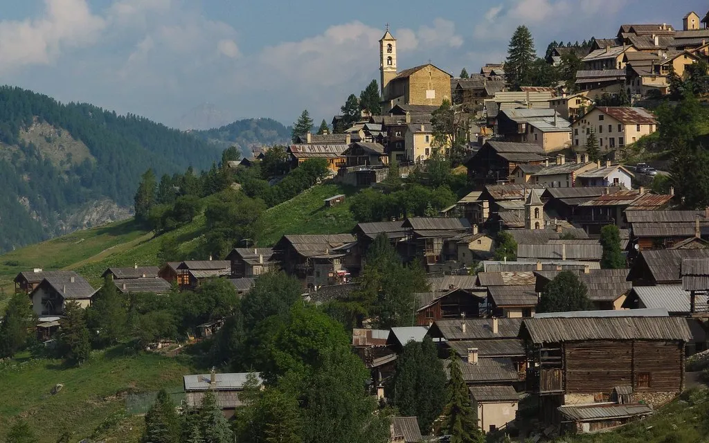 8 villages en altitude, des endroits préservés par le temps 8 villages en altitude des endroits preserves par le temps 5 saint veran france 1 8-villages-en-altitude-des-endroits-preserves-par-le-temps-5-saint-veran-france-1.