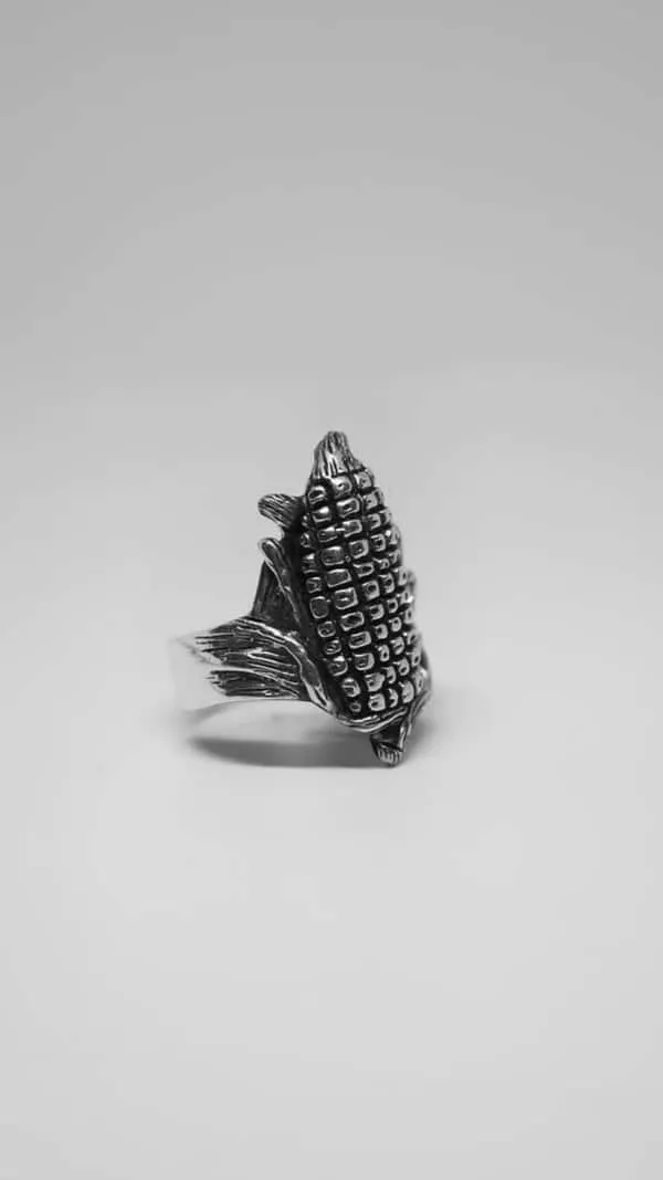 De magnifiques bagues aztèques et autres bijoux en argent de magnifiques bagues azteques et autres bijoux en argent maya 8 de-magnifiques-bagues-azteques-et-autres-bijoux-en-argent-maya-8. Anneau de maïs