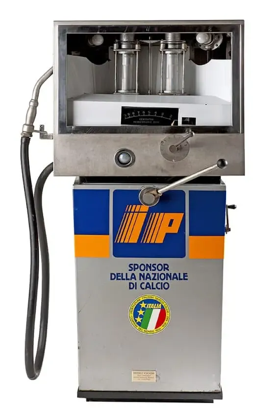 La beauté vintage des vieilles pompes à essence la beaute vintage des vieilles pompes a essence 122 benaglia 1970 la-beaute-vintage-des-vieilles-pompes-a-essence-122-benaglia-1970