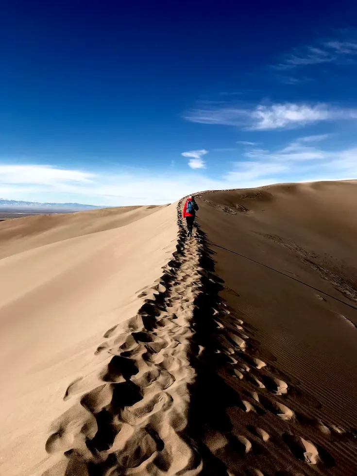 Les plus grandes dunes de sable d'Amérique du nord sont au Great Sand Dunes National Park les plus grandes dunes de sable damerique du nord sont au great sand dunes national park 5 les-plus-grandes-dunes-de-sable-damerique-du-nord-sont-au-great-sand-dunes-national-park-5.