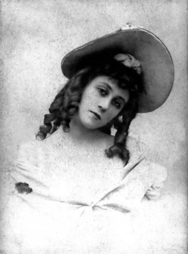 Jane Avril, danseuse de cancan et muse de Toulouse-Lautrec Jane Avril danseuse de cancan et muse de Toulouse Lautrec 13 Jane-Avril-danseuse-de-cancan-et-muse-de-Toulouse-Lautrec-13