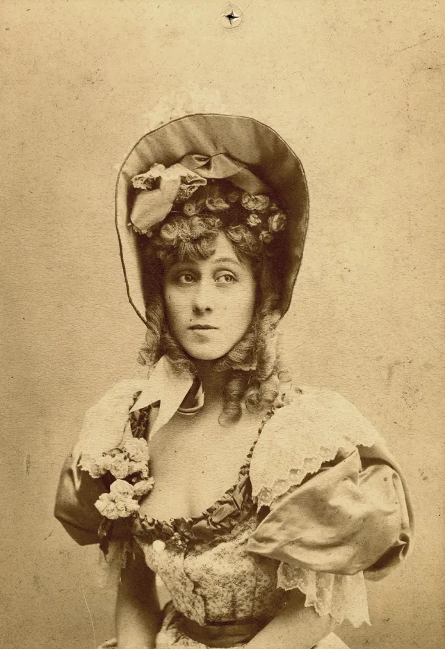 Jane Avril, danseuse de cancan et muse de Toulouse-Lautrec Jane Avril danseuse de cancan et muse de Toulouse Lautrec 14 Jane-Avril-danseuse-de-cancan-et-muse-de-Toulouse-Lautrec-14