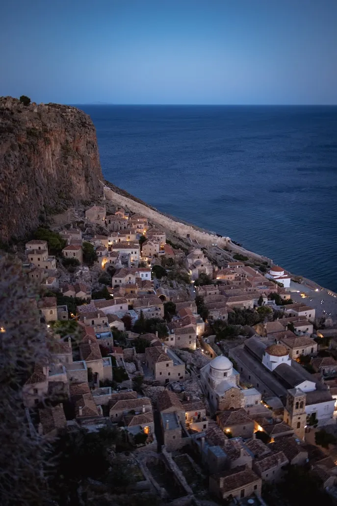 Le charme médiéval de Monemvasia en Grèce le charme medieval de monemvasia en grece 3 le-charme-medieval-de-monemvasia-en-grece-3