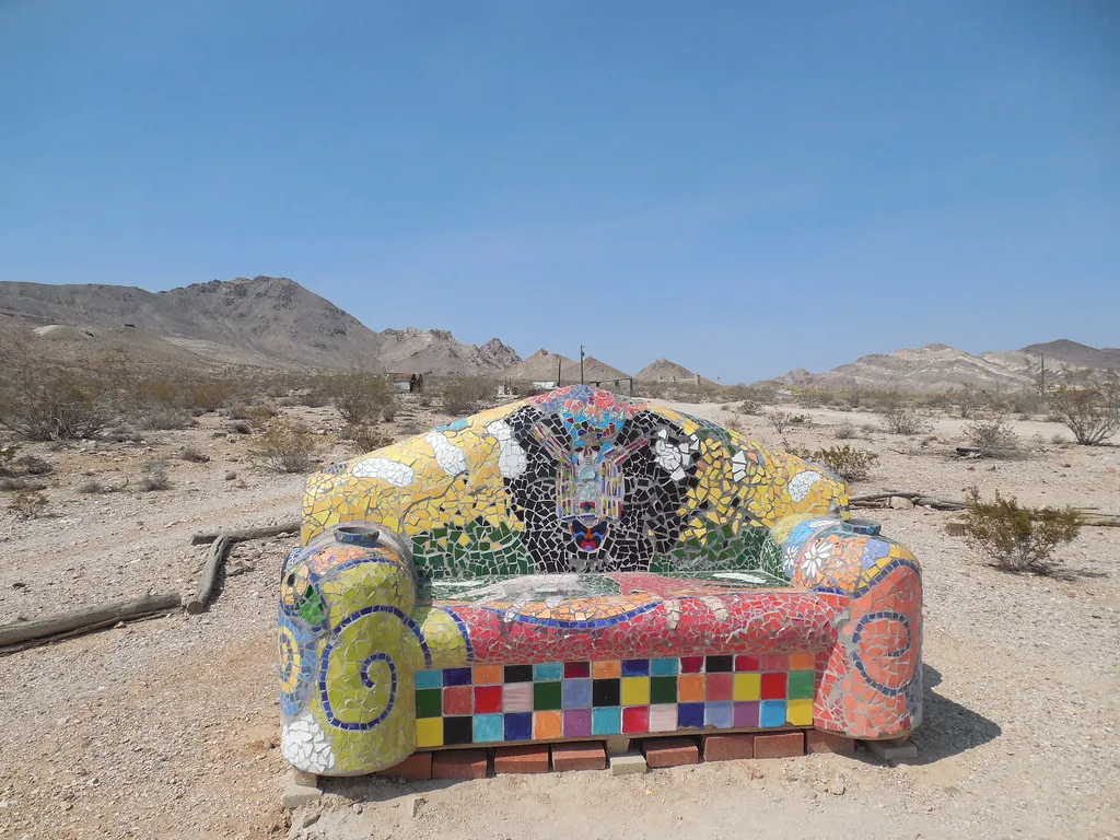 Les fantômes et autres du Goldwell Open Air Museum les fantomes et autres du goldwell open air museum canape les-fantomes-et-autres-du-goldwell-open-air-museum-canape