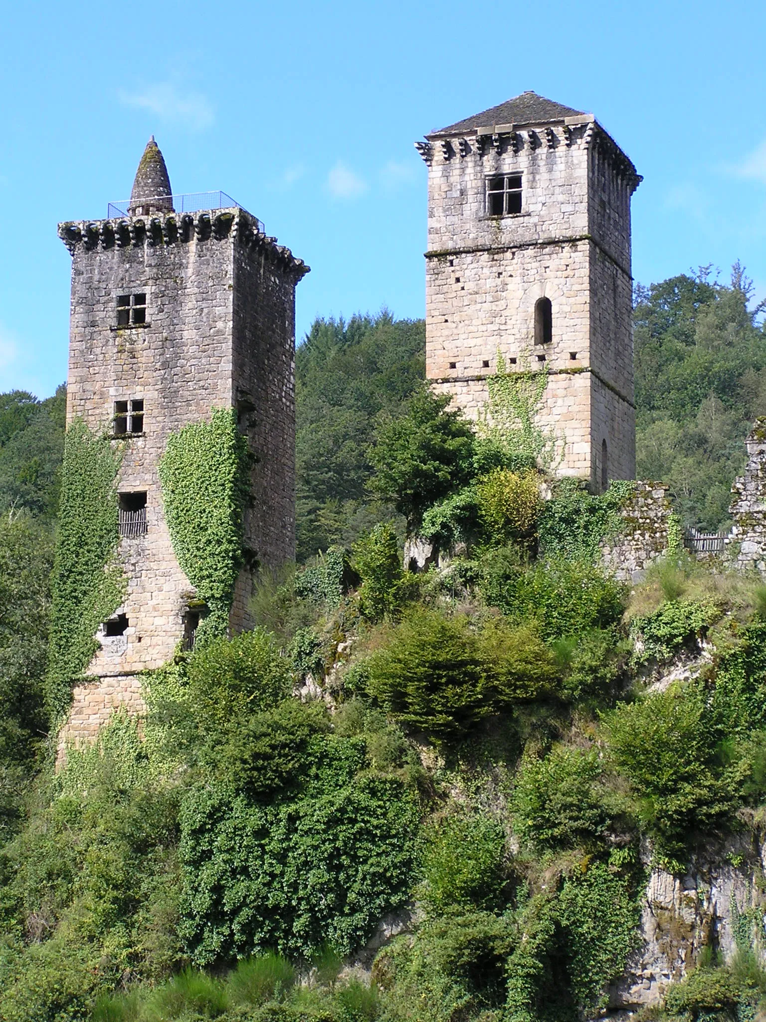 Les tours de Merle les tours de merle chatellenie de xaintrie correze 5 les-tours-de-merle-chatellenie-de-xaintrie-correze-5