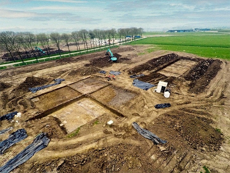 Des archéologues ont sorti de terre le Stonehenge hollandais à Tiel aux Pays Bas des archeologues ont sorti de terre le stonehenge hollandais a tiel aux pays bas 1 des-archeologues-ont-sorti-de-terre-le-stonehenge-hollandais-a-tiel-aux-pays-bas-1