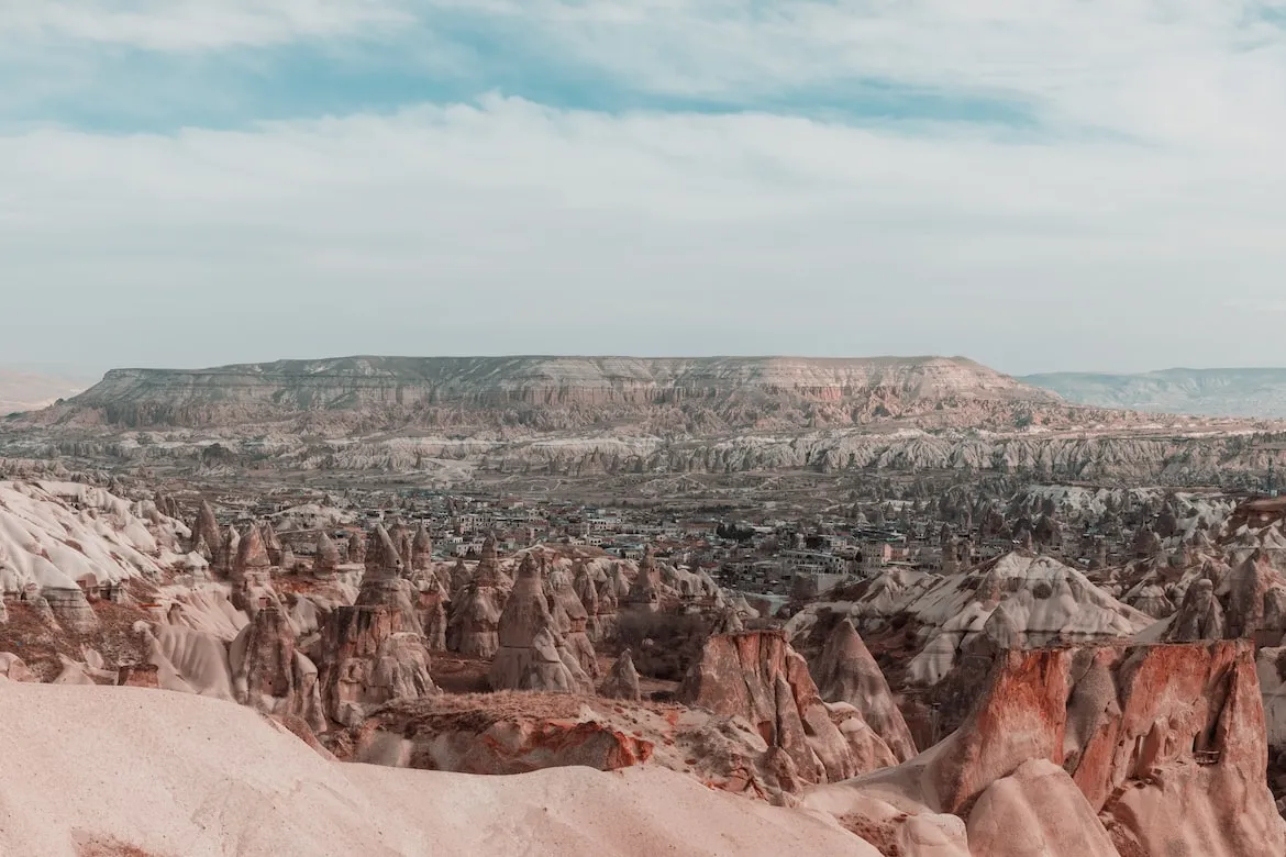 Les cheminées de fées de Göreme en Turquie les cheminees de fees de goreme en turquie cappadoce 11 les-cheminees-de-fees-de-goreme-en-turquie-cappadoce-11.