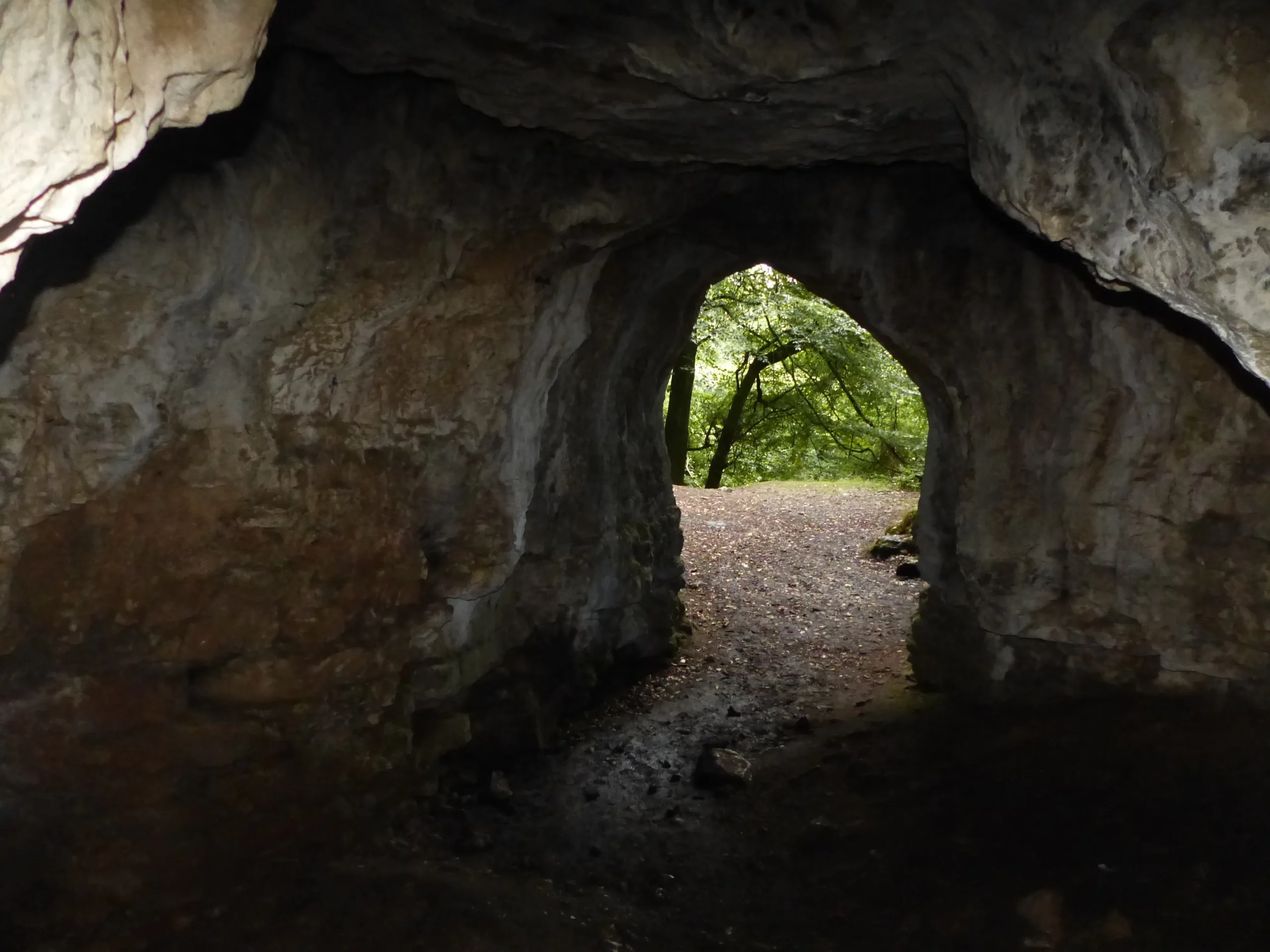 La grotte du roi Arthur la grotte du roi arthur Whitchurch 6 scaled la-grotte-du-roi-arthur-Whitchurch-6-scaled