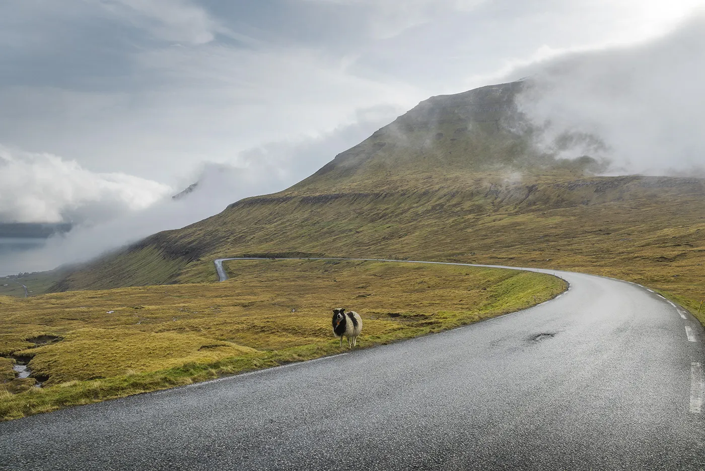 Quelques clichés de Eysturoy aux îles Féroé quelques cliches de eysturoy aux iles feroe 5 quelques-cliches-de-eysturoy-aux-iles-feroe-5