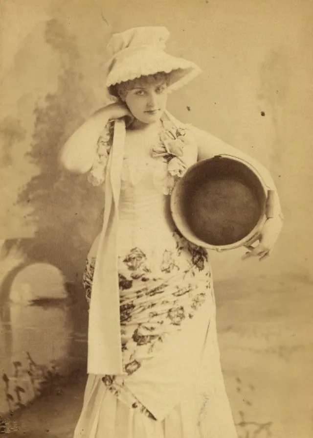 Quelques portraits de Lillian Russell, actrice et chanteuse du XIXème et XXème siècle quelques portraits de lillian russell actrice et chanteuse du xixeme et xxeme siecle 13 quelques-portraits-de-lillian-russell-actrice-et-chanteuse-du-xixeme-et-xxeme-siecle-13